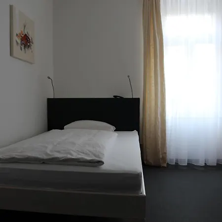 Hotel Deutscher Kaiser 2*