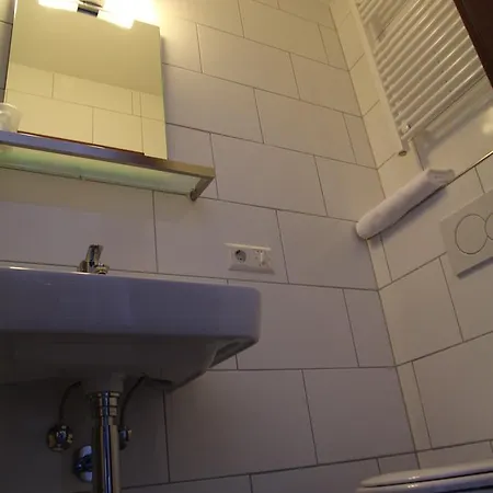 Deutscher Kaiser Hotel 2*