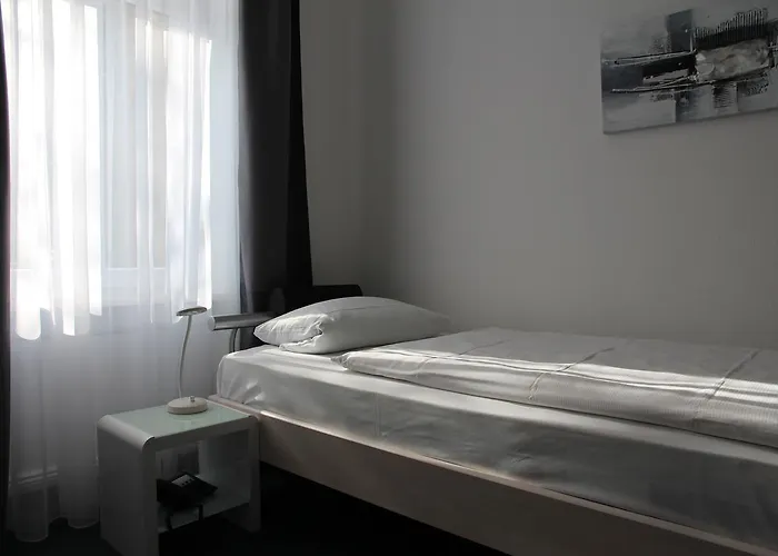 Deutscher Kaiser Hotell 2*